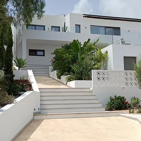 Villa Happyplace - With Panoramic Sea View Heated Infinity Saltwater Pool