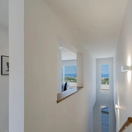 Happyplace - With Panoramic Sea View Heated Infinity Saltwater Pool Villa