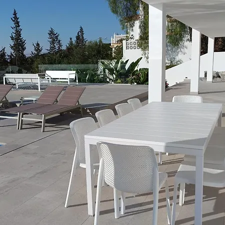 Villa Happyplace - With Panoramic Sea View Heated Infinity Saltwater Pool *